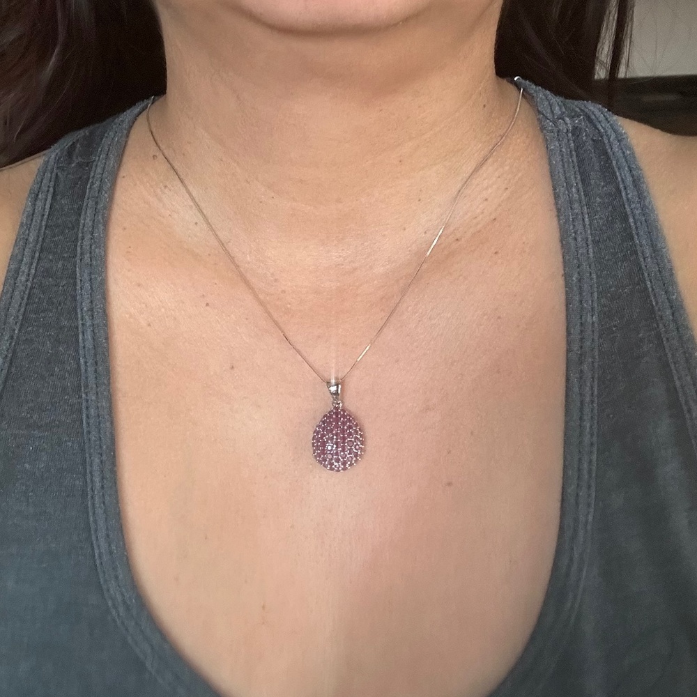 Pear-Shaped Ruby Cluster Pendant - image 4